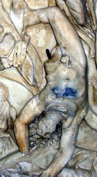 Поверженный воин. Фрагмент древнеримского надгробия. Эрмитаж. (Фото Лимарева В.Н.)