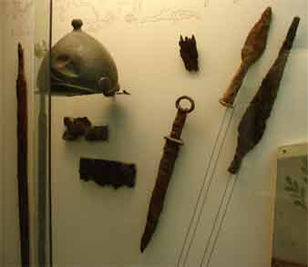 Оружие, которое использовали сарматы, готы... Раскопки на юге России. Эрмитаж. (Фото Лимарева В.Н.)